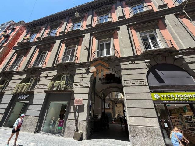 Appartamento di prestigio di 100 m² in vendita Via Toledo, Napoli, Campania