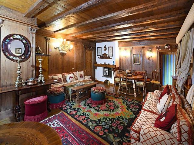 Appartamento di prestigio di 100 m² in vendita Via Val di Sotto, Cortina d'Ampezzo, Belluno, Veneto