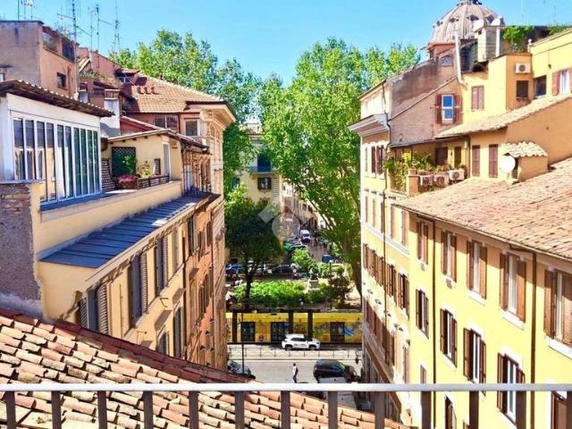 Appartamento di prestigio di 130 m² in vendita Via di Santa Maria del Pianto, Roma, Lazio