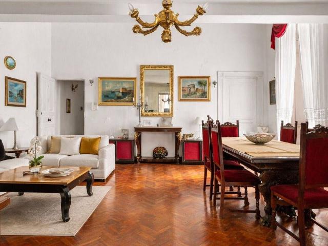 Appartamento di prestigio di 250 m² in vendita Via Santa Maria di Costantinopoli, 30, Napoli, Campania