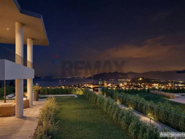 Appartamento di prestigio di 256 m² in vendita Corso Italia, Verbania, Verbano Cusio Ossola, Piemonte