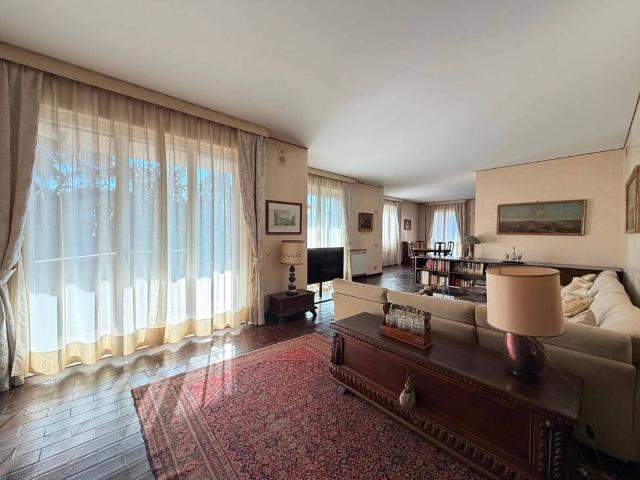 Appartamento di prestigio di 271 m² in vendita Via Santa Sofia, Padova, Veneto