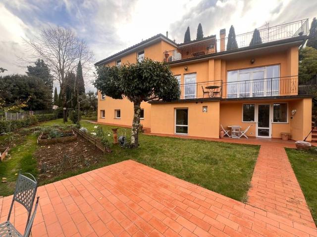 Appartamento di prestigio di 280 m² Via dei Pini, San Casciano in Val di Pesa, Firenze, Toscana
