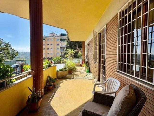 Appartamento di prestigio di 205 m² in vendita Via Vincenzo Tiberio, Roma, Lazio
