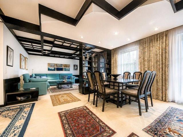 Appartamento di prestigio di 206 m² in vendita VIA HUBEN, 7, Brunico, Trentino Alto Adige