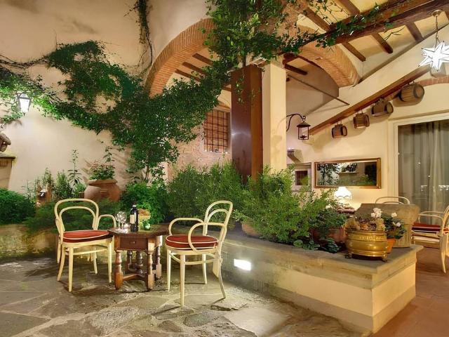 Appartamento di prestigio di 220 m² in vendita Piazza di San Marco, Firenze, Toscana