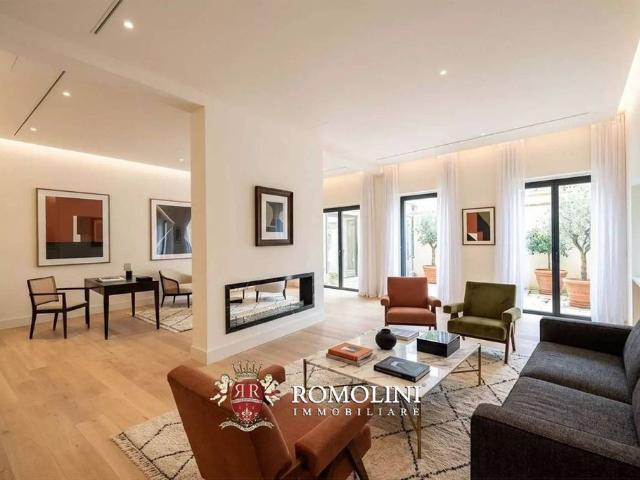 Appartamento di prestigio di 227 m² in vendita Firenze, Italia