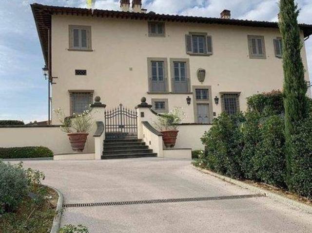 Appartamento di prestigio di 230 m² in vendita Via Castruccio Castracane, Lastra a Signa, Firenze, Toscana