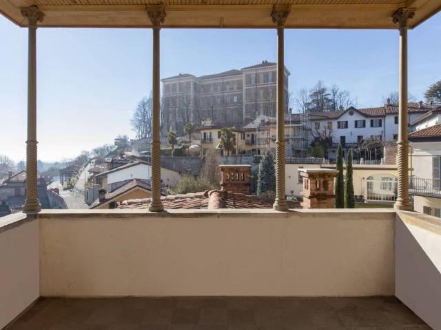 Appartamento di prestigio di 372 m² in vendita Via al Castello, 30, Rivoli, Provincia di Torino, Piemonte