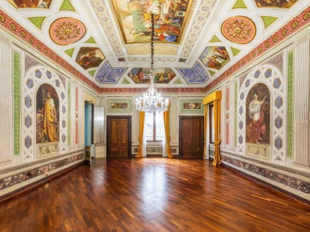 Appartamento di prestigio di 400 m² in vendita Via Enrico Cialdini, Fabriano, Marche