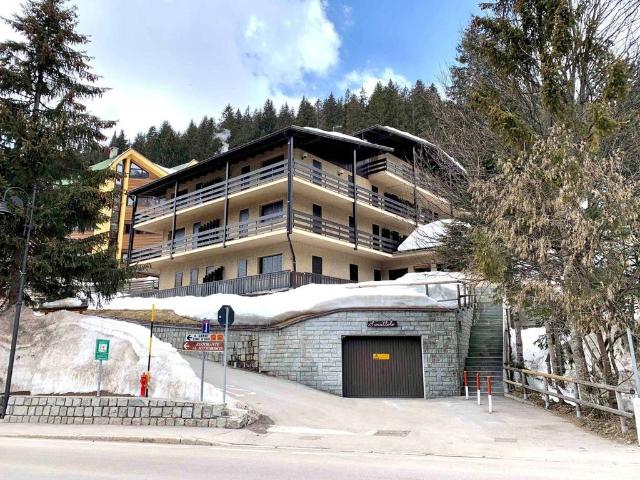 Appartamento di prestigio di 83 m² Viale Dolomiti di Brenta, 124, Pinzolo, Trentino Alto Adige