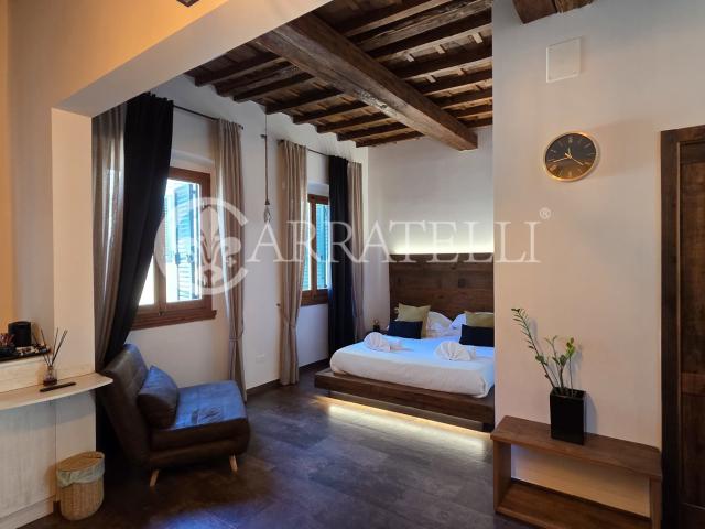 Appartamento di prestigio in palazzo storico nel centro di F. 124m² Firenze