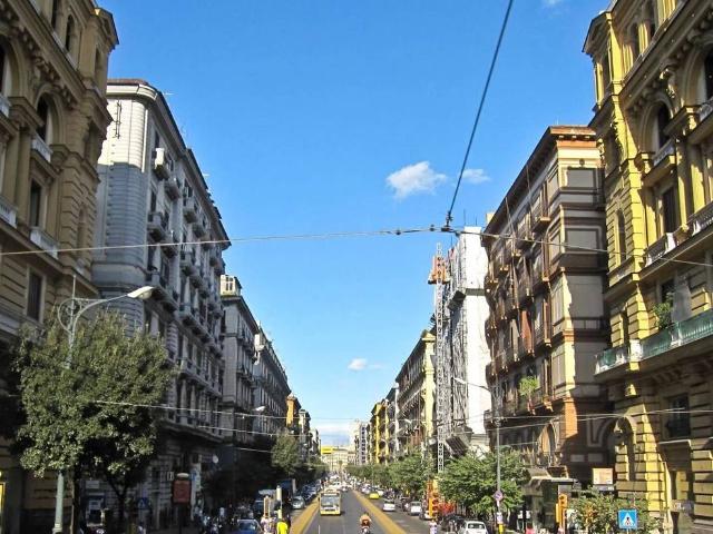 Appartamento di prestigio in vendita Corso Umberto I, Napoli, Campania