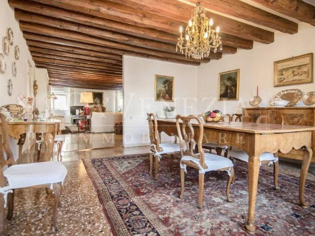 Appartamento di prestigio di 190 m² in vendita Calle de Borgoloco, Venezia, Veneto