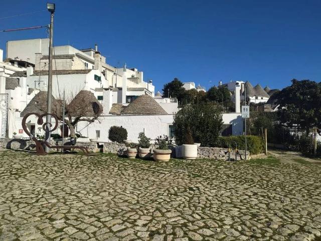 Appartamento di prestigio in vendita Largo Martellotta, Alberobello, Bari, Puglia