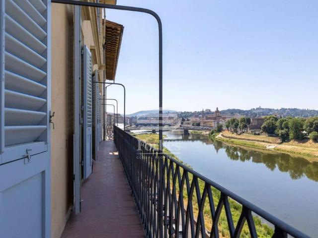 Appartamento di prestigio in vendita Lungarno Amerigo Vespucci, Firenze, Toscana