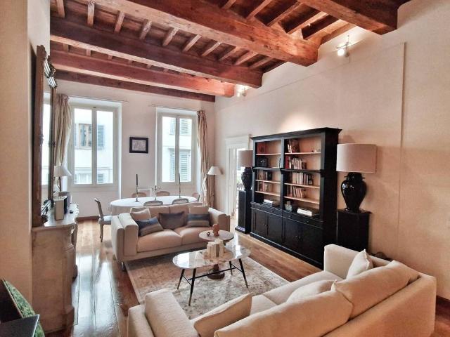 Appartamento di prestigio in vendita Lungarno Amerigo Vespucci, Firenze, Toscana
