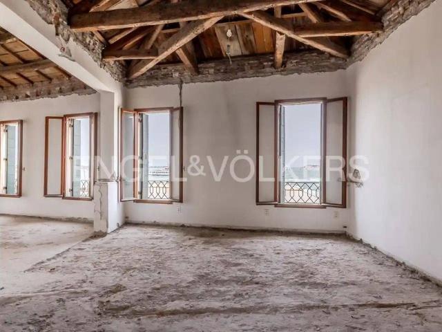 Appartamento di prestigio in vendita Riva dei Sette Martiri, Venezia, Veneto