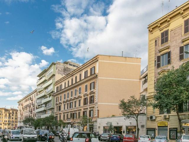 Appartamento di prestigio in vendita Via Magnagrecia, 39, Roma, Lazio
