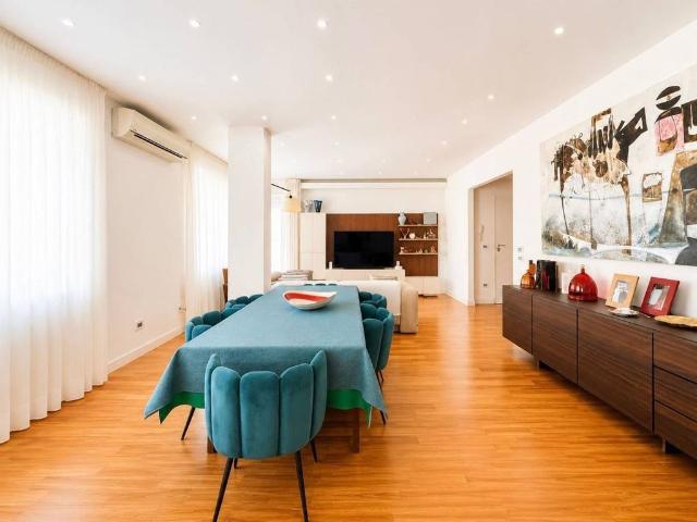 Appartamento di prestigio in vendita Via Michele Kerbaker, Napoli, Campania