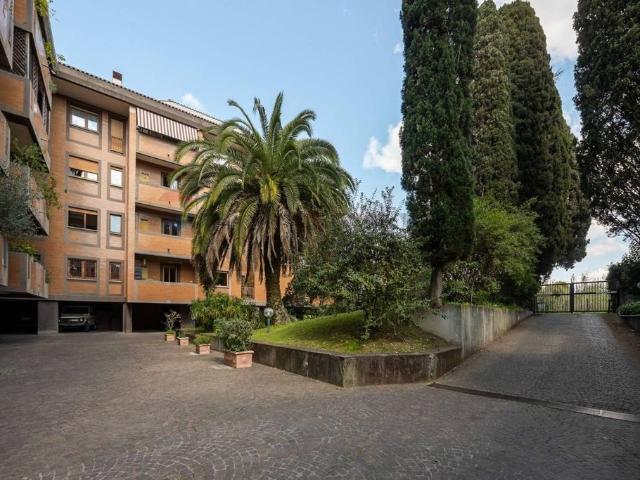Appartamento di prestigio in vendita Via della Camilluccia, Roma, Lazio