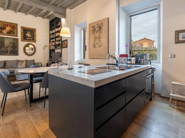 Appartamento di lusso in vendita Piazza de' Renzi, Roma, Lazio