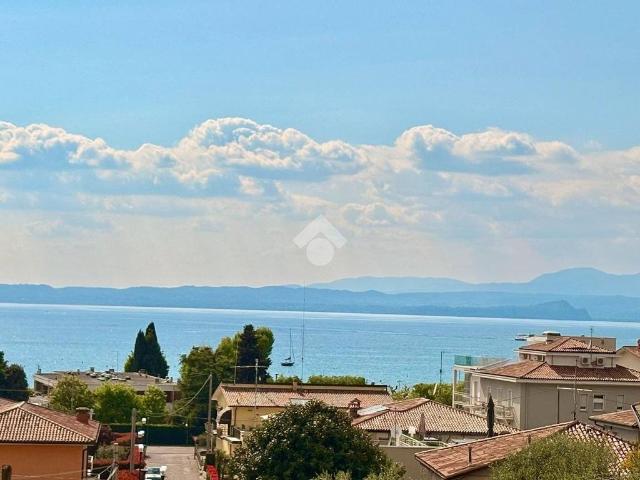 Appartamento di prestigio in vendita Via Galvani, 17, Bardolino, Verona, Veneto
