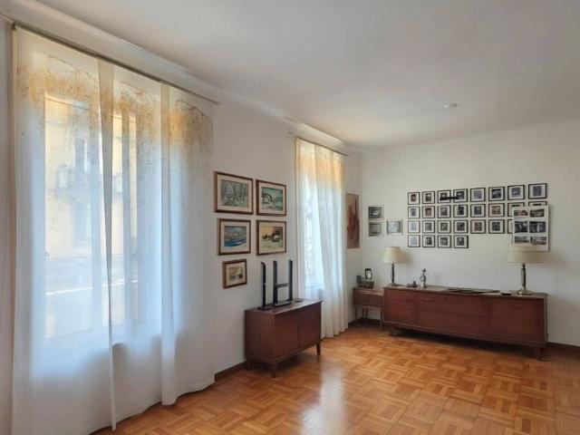 Appartamento di prestigio in vendita Via Luigi Porro Lambertenghi, 25, Milano, Lombardia