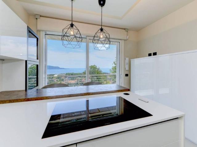 Appartamento di prestigio in vendita Via Sant'Ambrogio, 12, Toscolano Maderno, Brescia, Lombardia