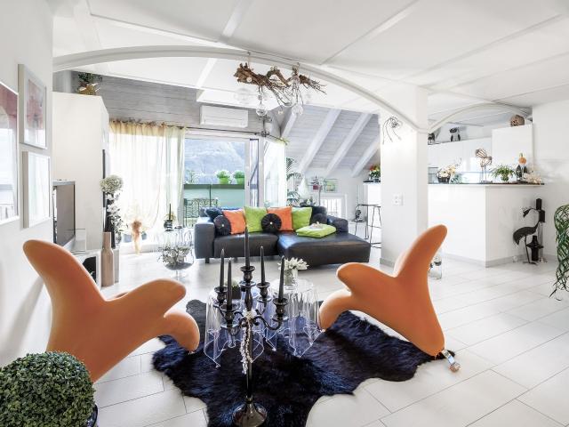 Appartamento duplex con generosi spazi e vista lago | dreamo. Ch