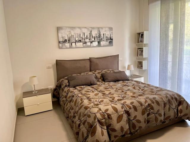 Appartamento economico con seminterrato, garage e ascensore. Vendita urgente