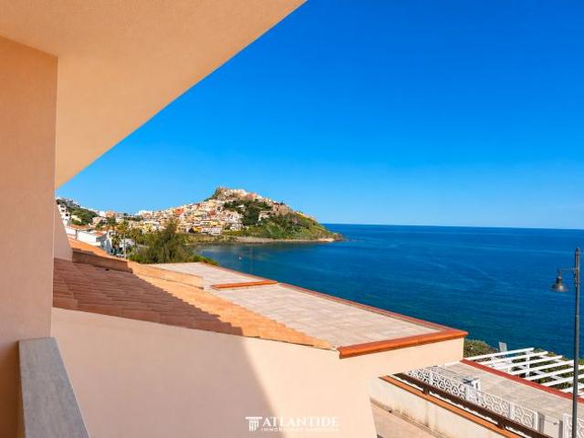 Appartamento fronte mare al piano terra rialzato a Castelsardo Via Zirulia