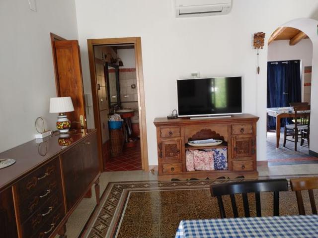 Appartamento in collina, non lontano dal mare con vista golfo di Patti e eolie