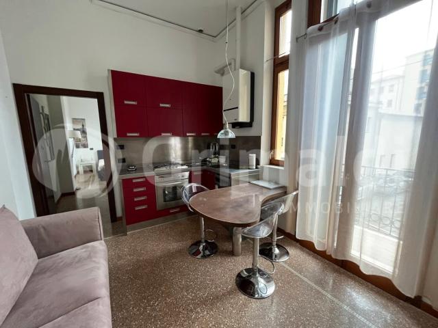 Appartamento in Corso del Popolo, Padova, PD