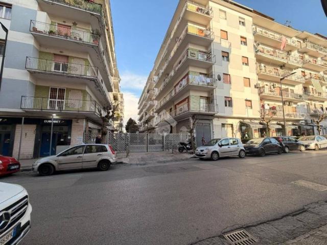 Appartamento in affitto a Mugnano di Napoli via napoli, 255, non arredato/vuoto, posto auto, box TrovaCasa