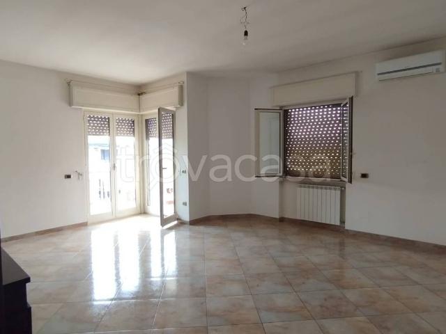 Appartamento in affitto a Macerata Campania via Vittorio Emanuele, box, terrazzo, riscaldamento autonomo TrovaCasa