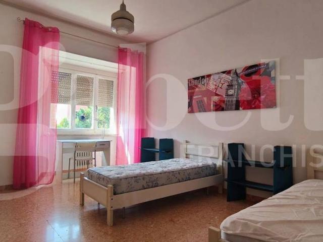 Appartamento in affitto a Macerata via manzoni, 58, terrazzo, centrale, luminoso TrovaCasa