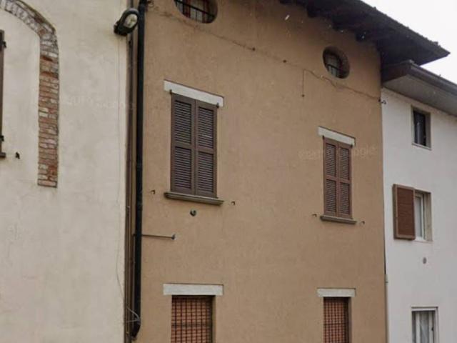 Appartamento in affitto a Madone BG