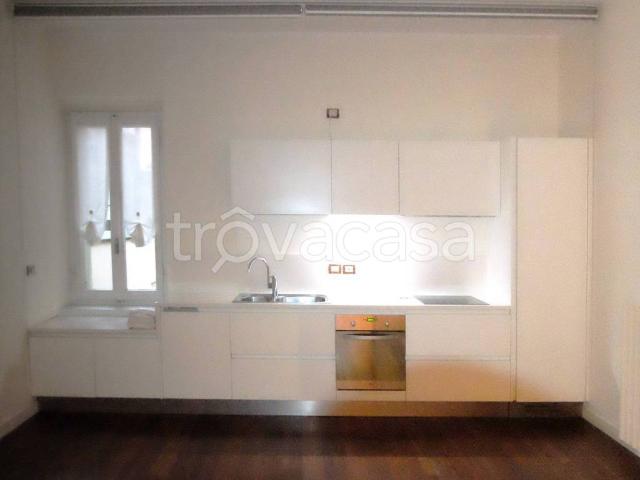 Appartamento in affitto a Mantova via Principe Amedeo di Savoia, posto auto, box, parzialmente arredato TrovaCasa