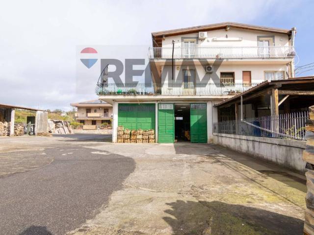 Appartamento in affitto a Mascali via Giarre Nunziata, 57, non arredato/vuoto, giardino privato, terrazzo TrovaCasa