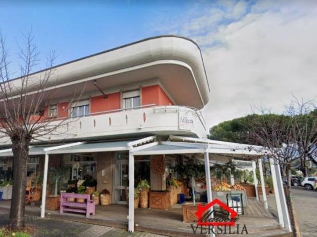 Appartamento in affitto a Massa marina di Massa, posto auto, zona servita, aria condizionata TrovaCasa