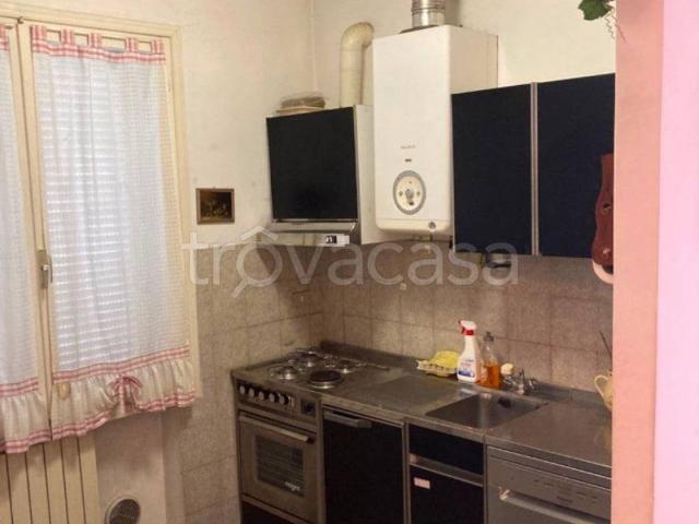 Appartamento in affitto a Massa via Pisa, arredato, senza ascensore, balcone TrovaCasa