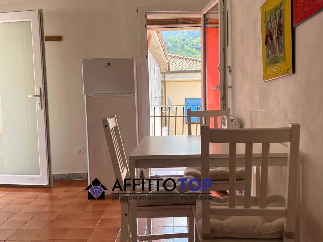 Appartamento in Affitto a Massa