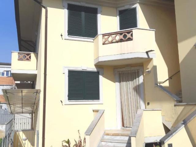 Appartamento in affitto a Massa