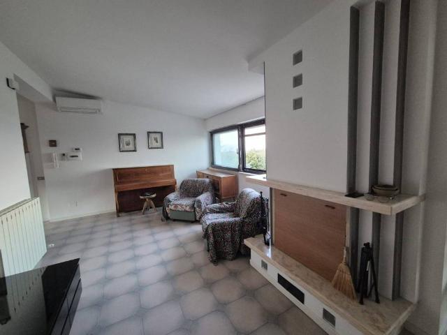 Appartamento in affitto a Massignano AP