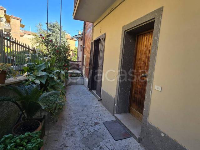 Appartamento in affitto a Marino via Parco degli Eroi, parzialmente arredato, balcone, angolo cottura TrovaCasa