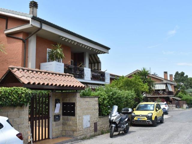 Appartamento in affitto a Marino RM