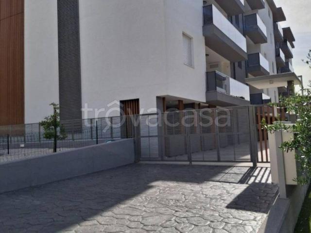 Appartamento in affitto a Matera, non arredato/vuoto, box, terrazzo TrovaCasa