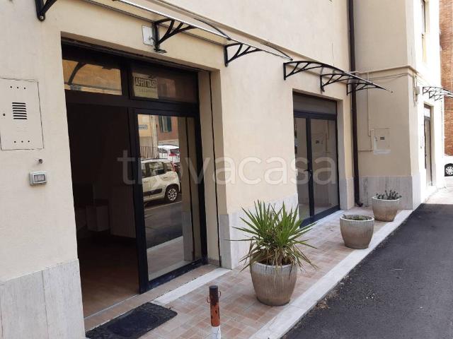 Appartamento in affitto a Matera via Francesco d'Alessio, arredato, giardino privato, ingresso indipendente TrovaCasa