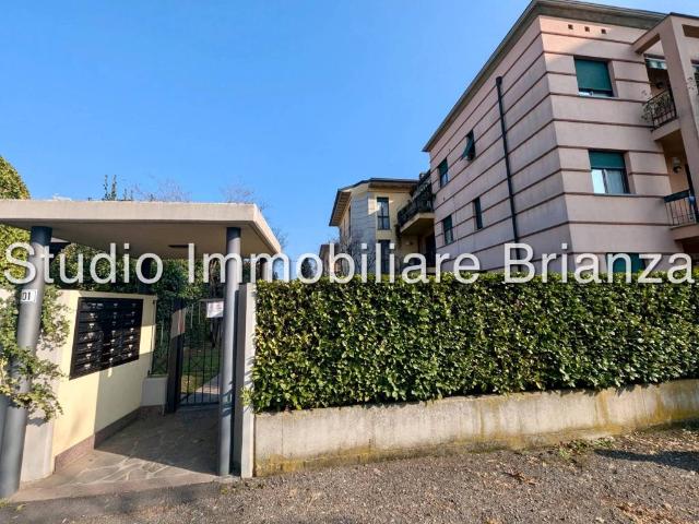Appartamento in affitto a Meda MB